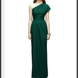Emerald Green One-Shoulder Formal Dress